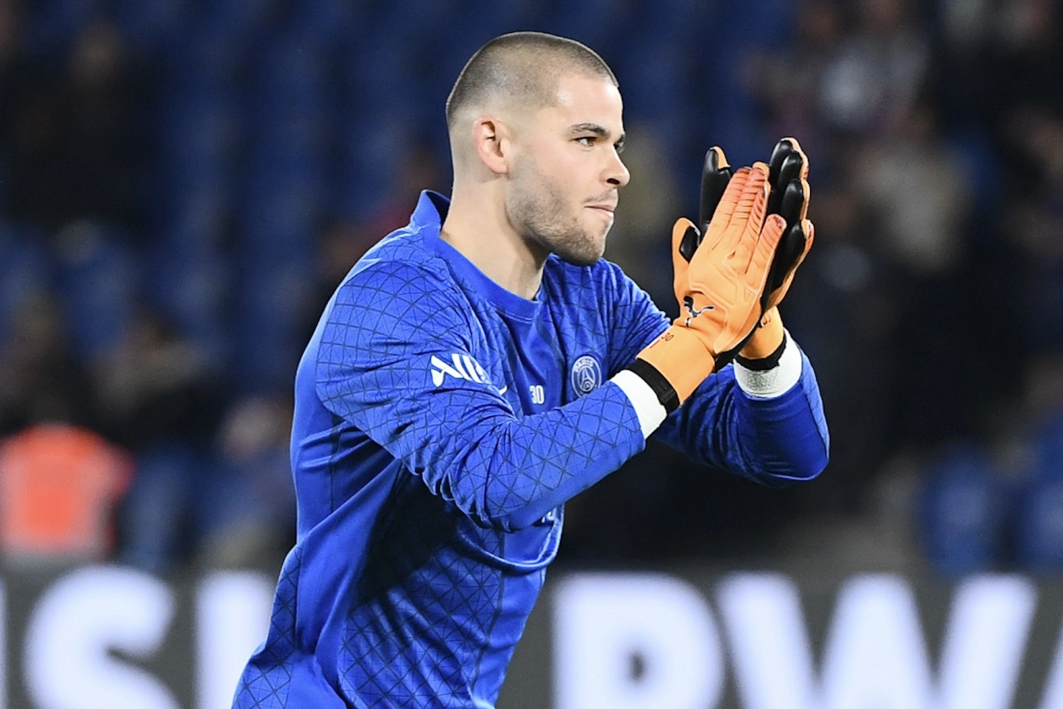 PSG : L'adaptation freestyle de Lucas Chevalier à ses débuts au club