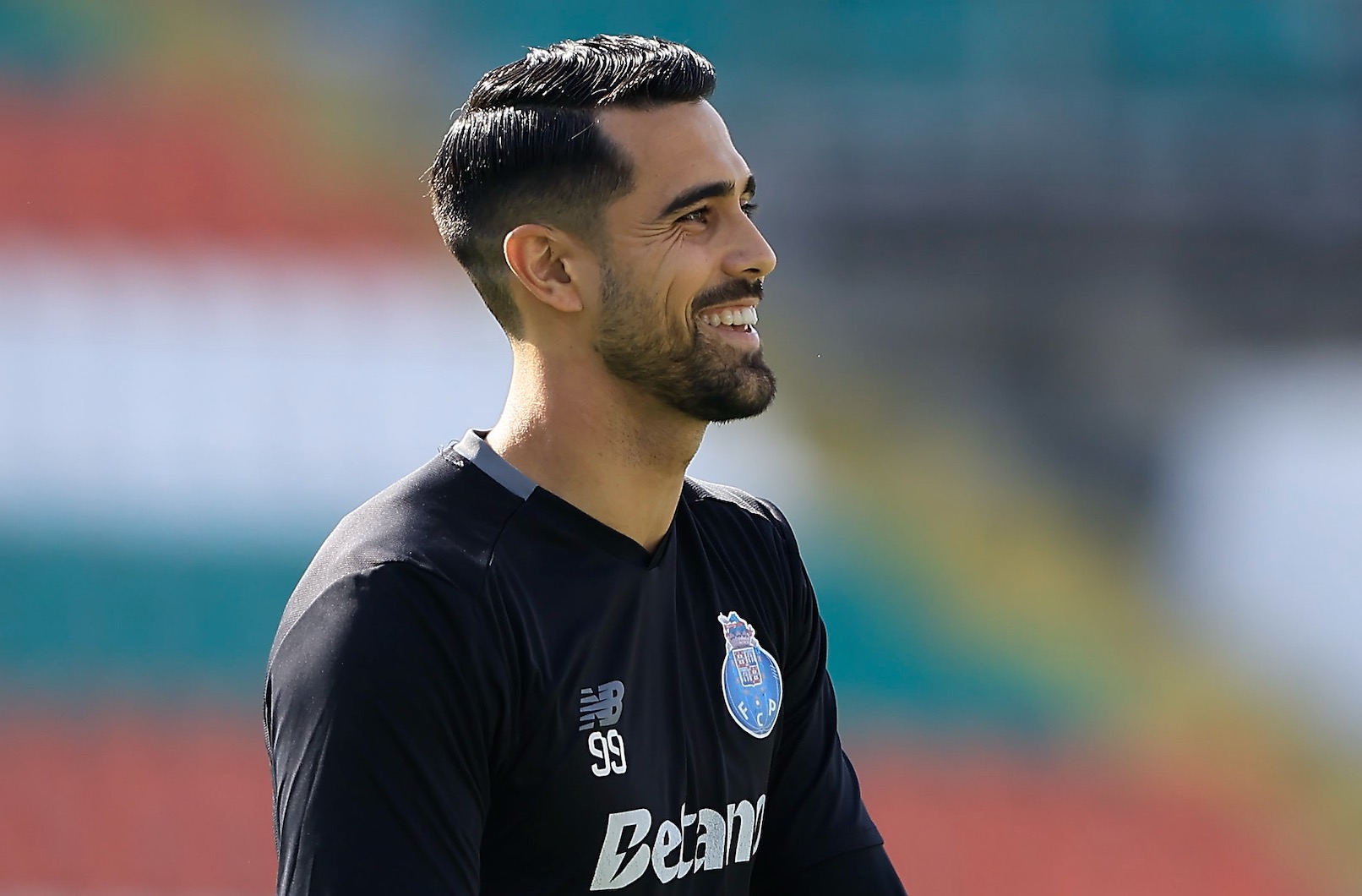 Mercato  PSG : Diogo Costa à Paris ? Fabrice Hawkins brise le silence sur cette rumeur