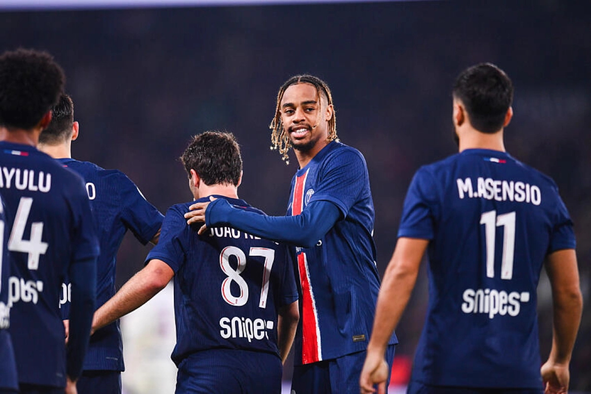 Mercato  PSG : Florent Malouda voit déjà Bradley Barcola loin de Paris