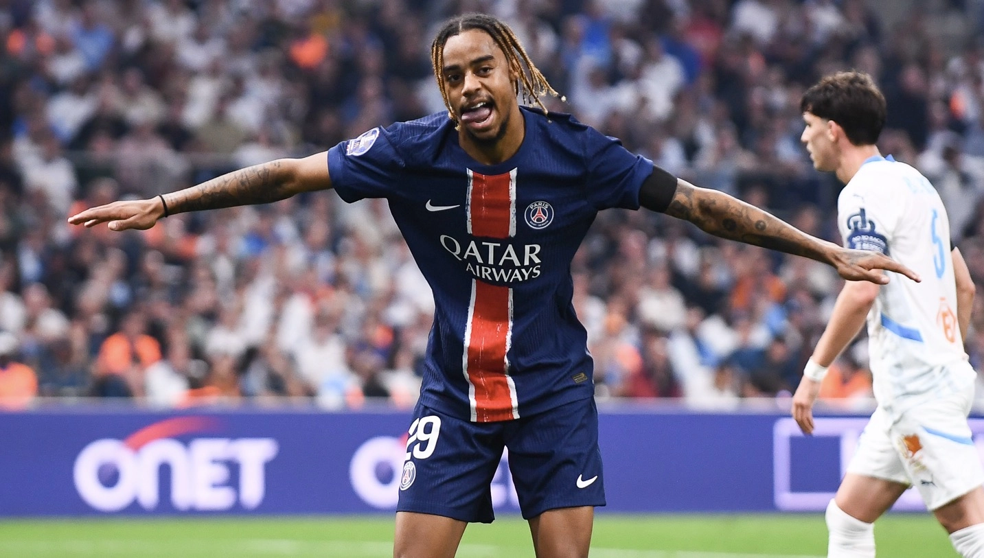 Mercato  PSG : La déclaration vibrante et passionnée de Romain Beddouk pour Bradley Barcola
