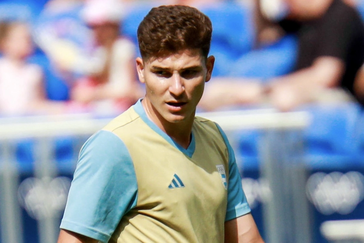 Mercato  PSG : La mise au point de Sébastien Denis sur le dossier Julián Alvarez