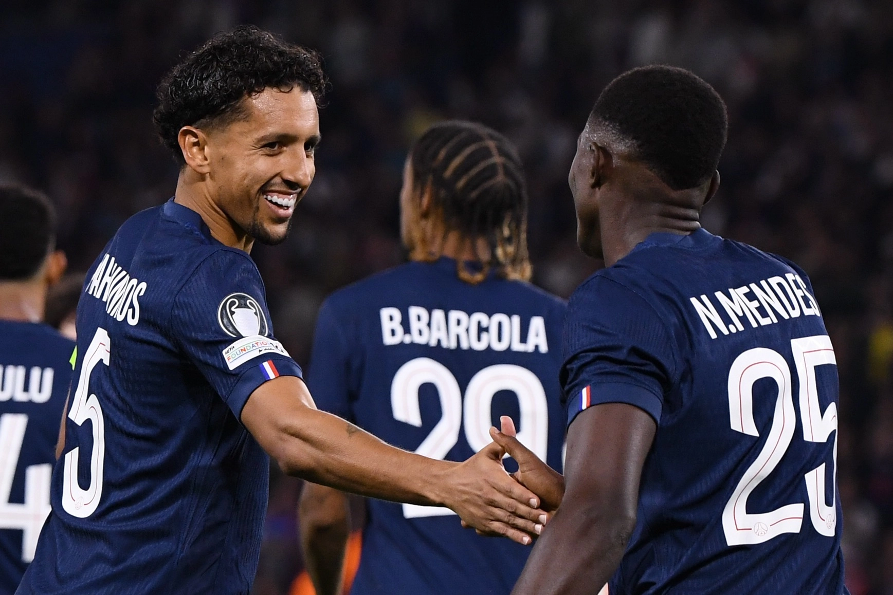 PSG : La sortie hilarante de Marquinhos à l'entrainement, Nuno Mendes, Fabian Ruiz et Achraf Hakimi n'ont qu'à bien se tenir