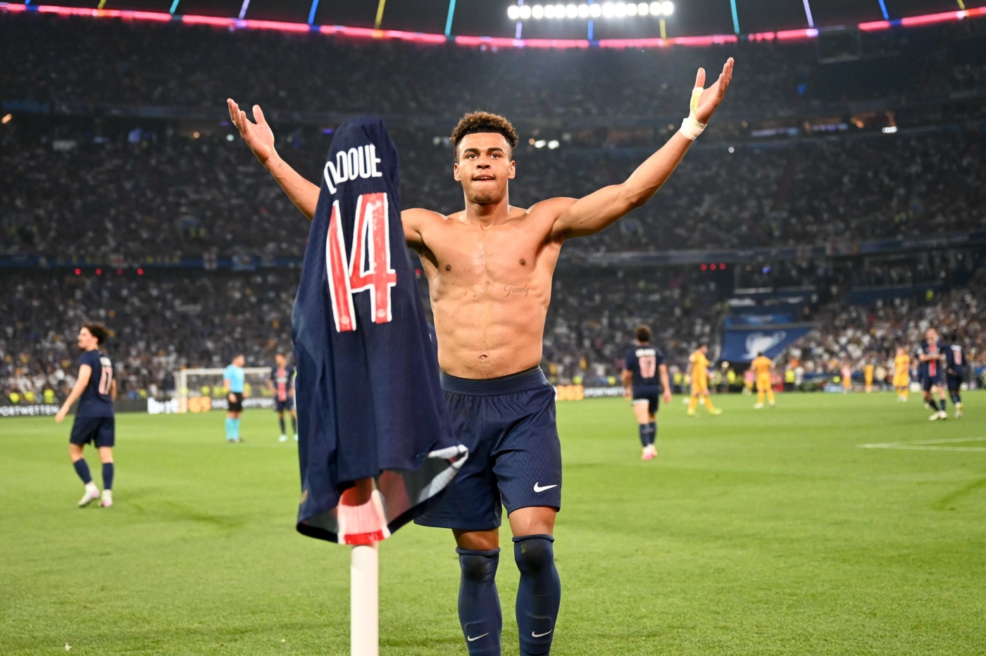 Inter Milan PSG : L'admiration de Frank Leboeuf sur l'incroyable Désiré Doué