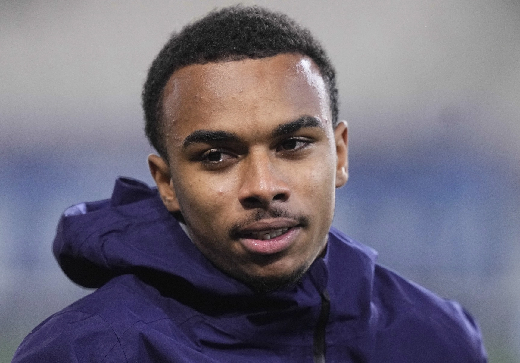 Mercato  PSG : L'agent d'Eli Junior Kroupi brise le silence sur l'avenir de son joueur