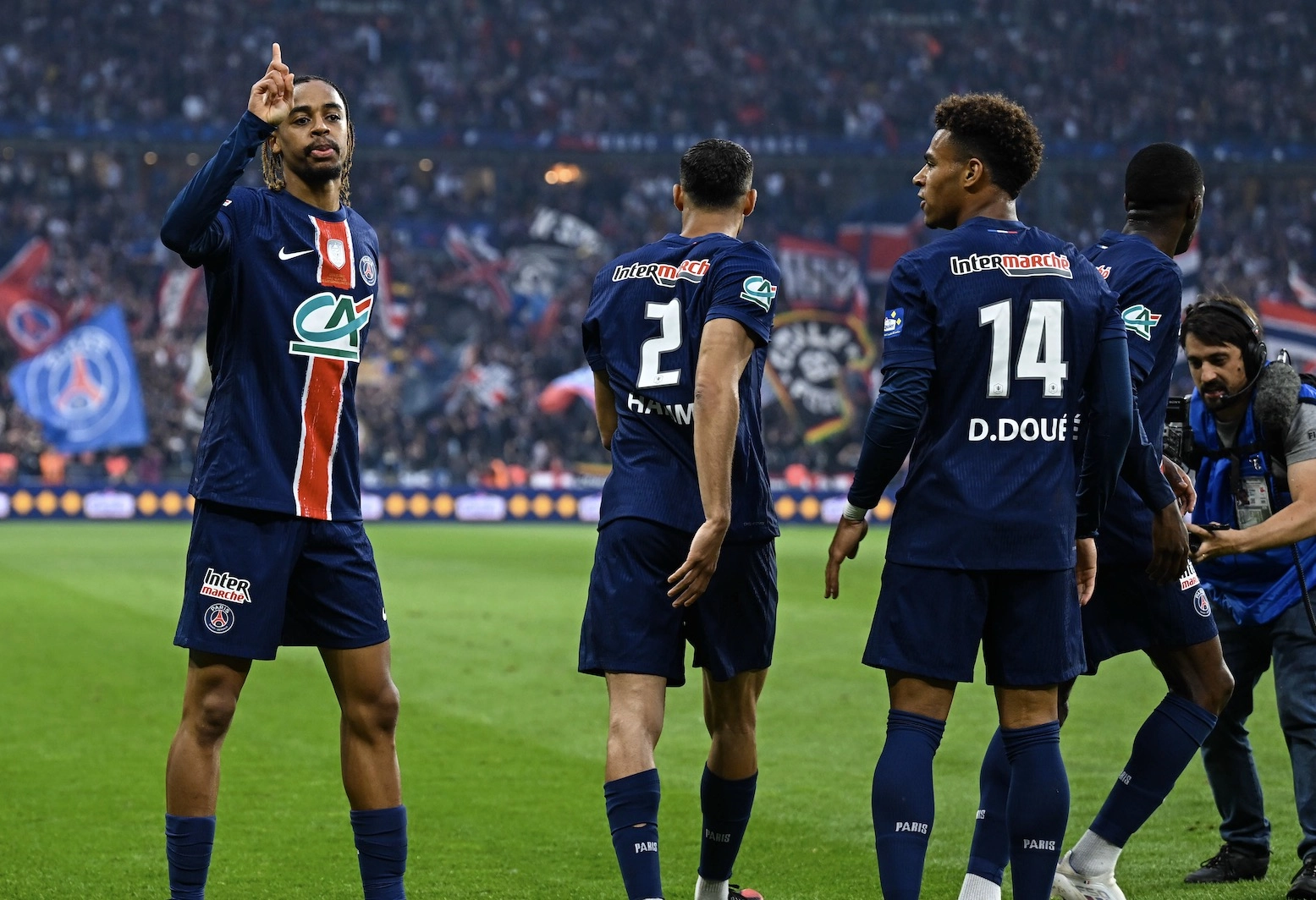 PSG : L'avis très tranché de Lucas Digne sur le duo Bradley Barcola - Désiré Doué
