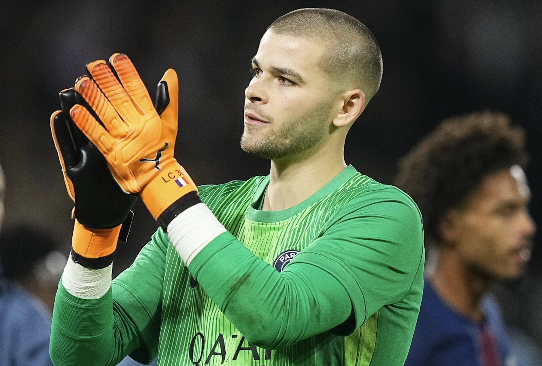 PSG : Les débuts critiqués de Lucas Chevalier sous l'oeil de Laurent Perrin