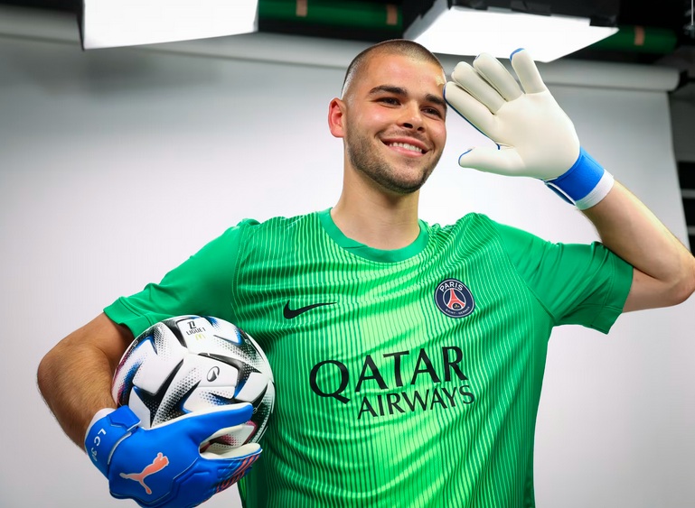 Mercato  PSG : Les mots très forts de Lucas Chevalier sur son choix de rejoindre Paris