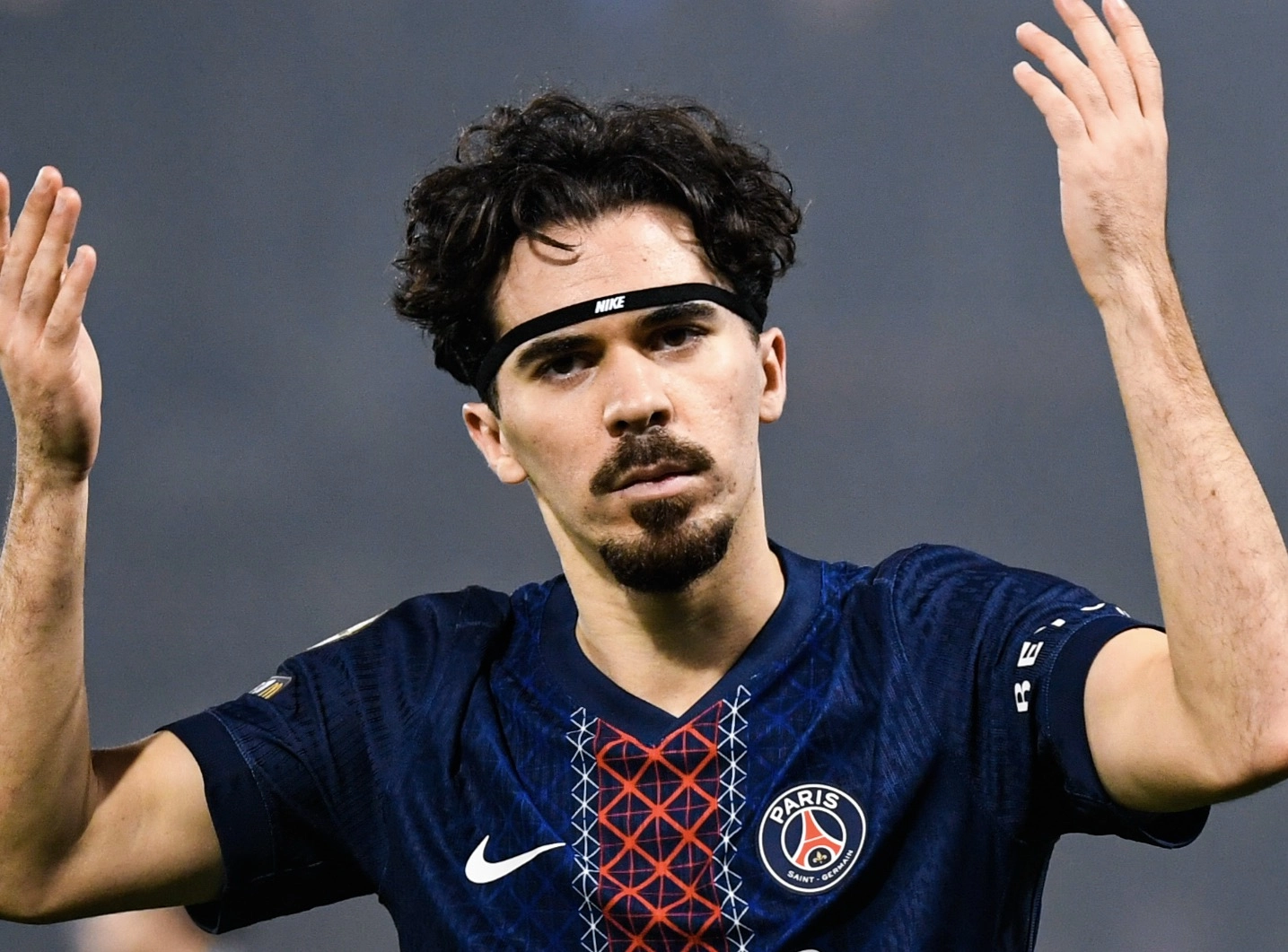 PSG : L'irremplaçable Vitinha décrit par Jean-Michel Larqué