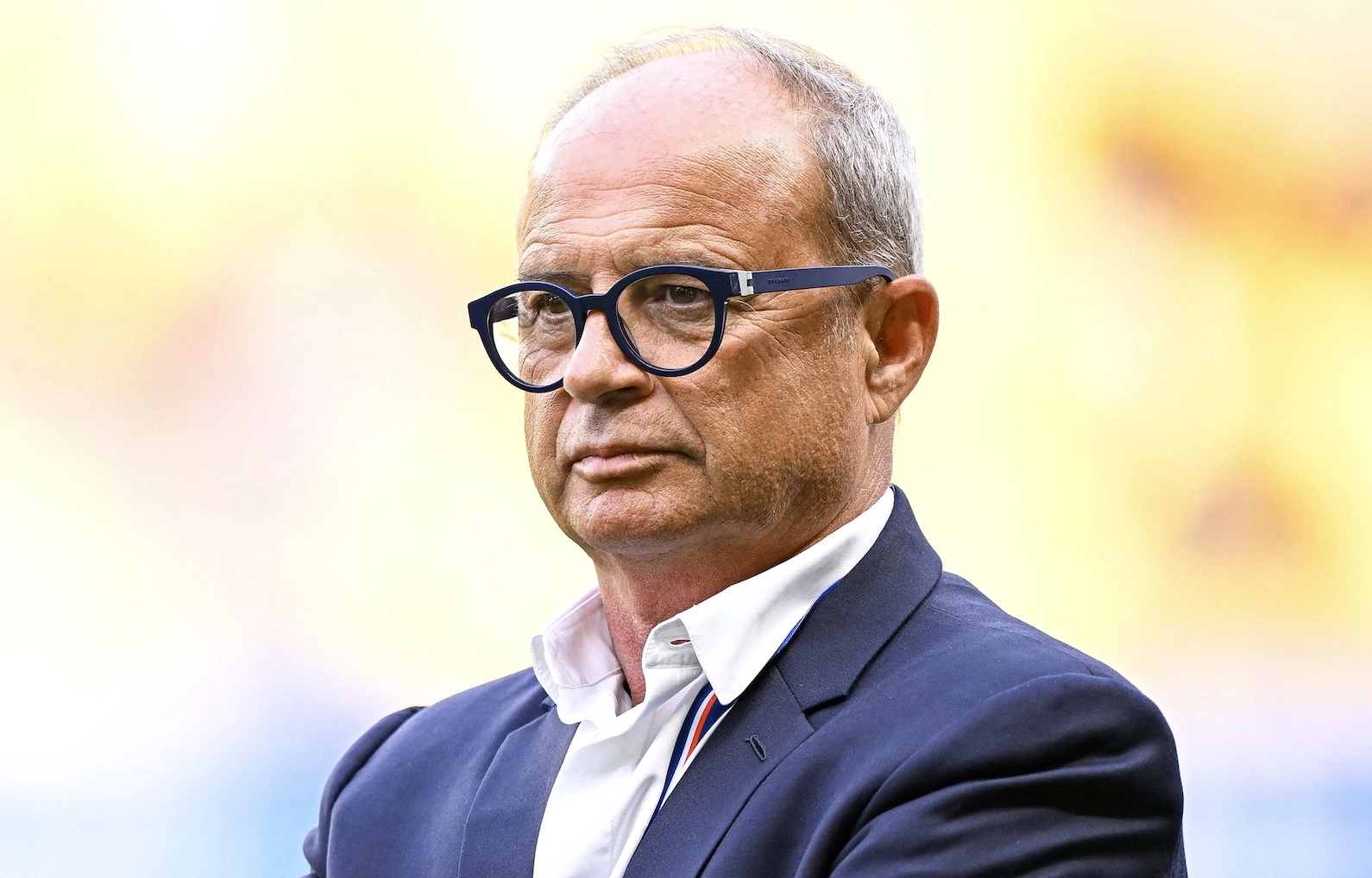 Mercato  PSG : Luis Campos à fond sur ce défenseur central brésilien ?