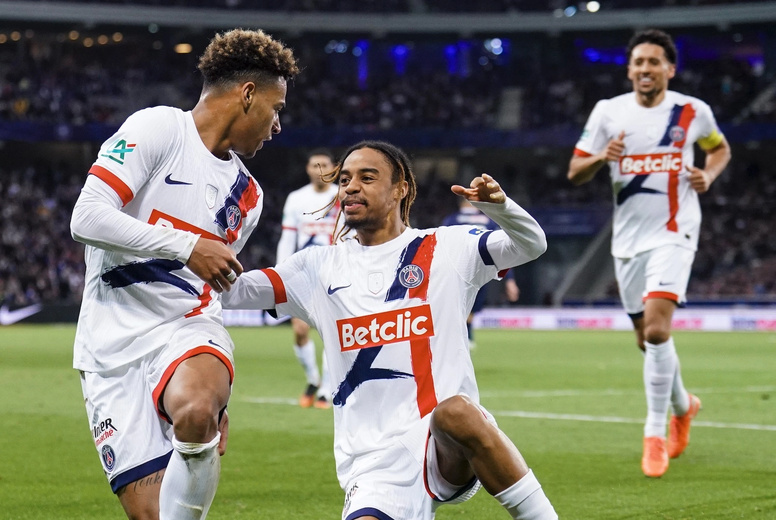 Mercato  PSG : Malgré son départ, Bradley Barcola n'oublie pas ses coéquipiers parisiens