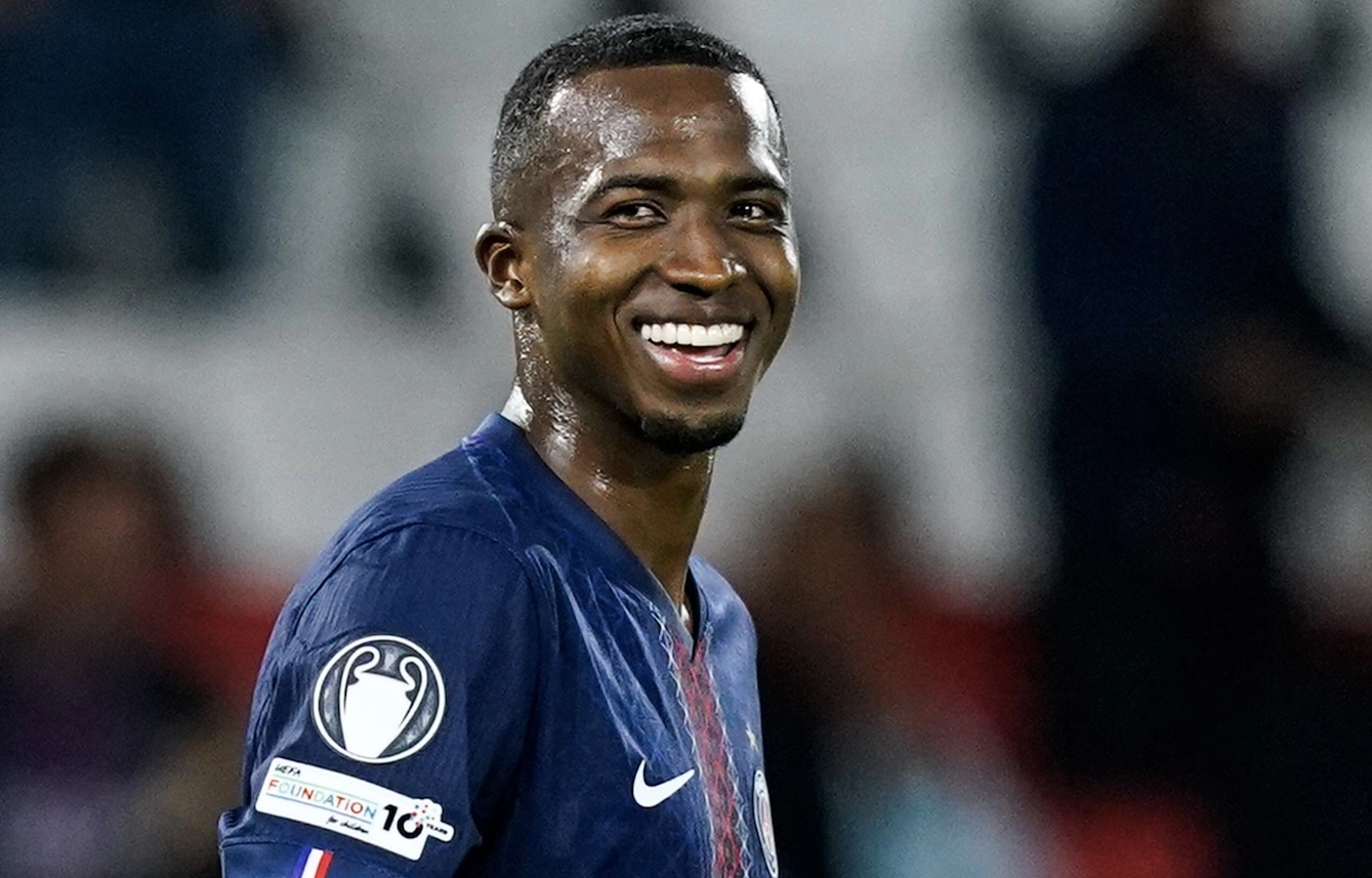 Mercato  PSG : Quand ce club de Premier League ne lâche rien pour Wilian Pacho