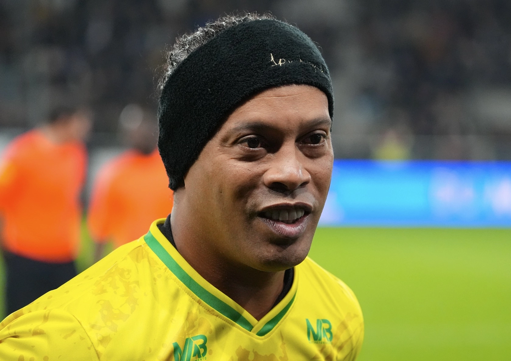 PSG : Ronaldinho rechausse les crampons, la date officielle de son grand retour dévoilée