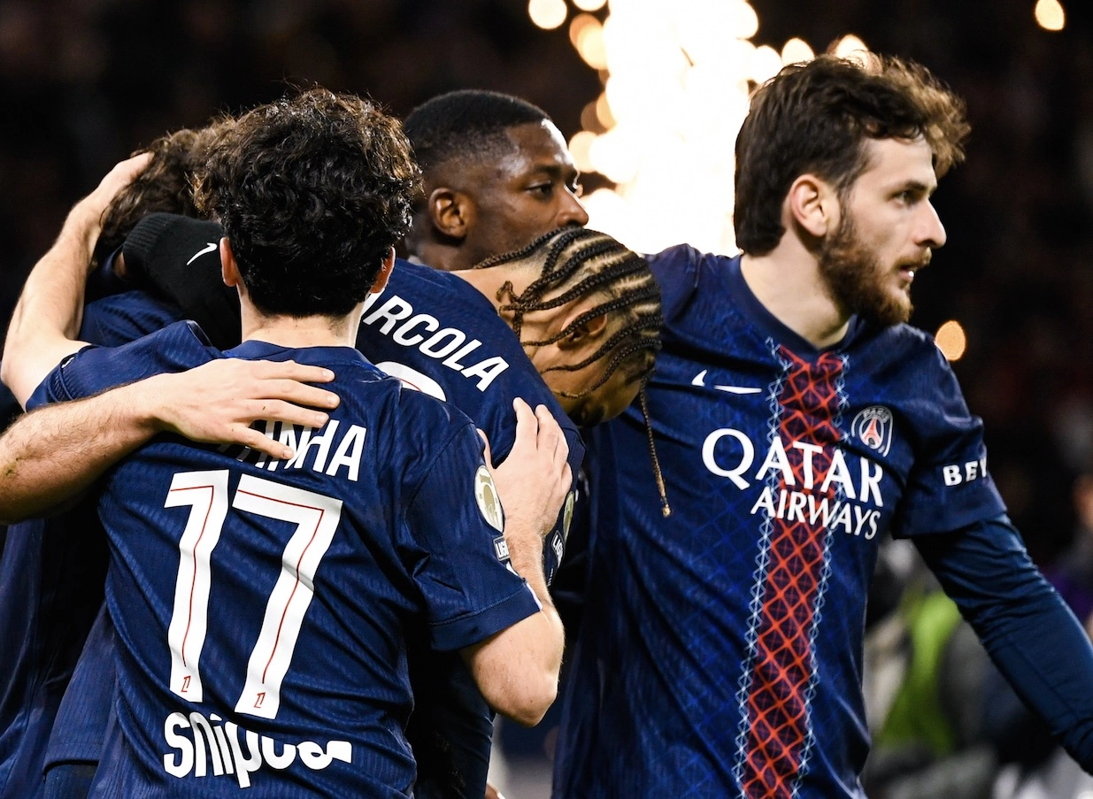 PSG Lens : 