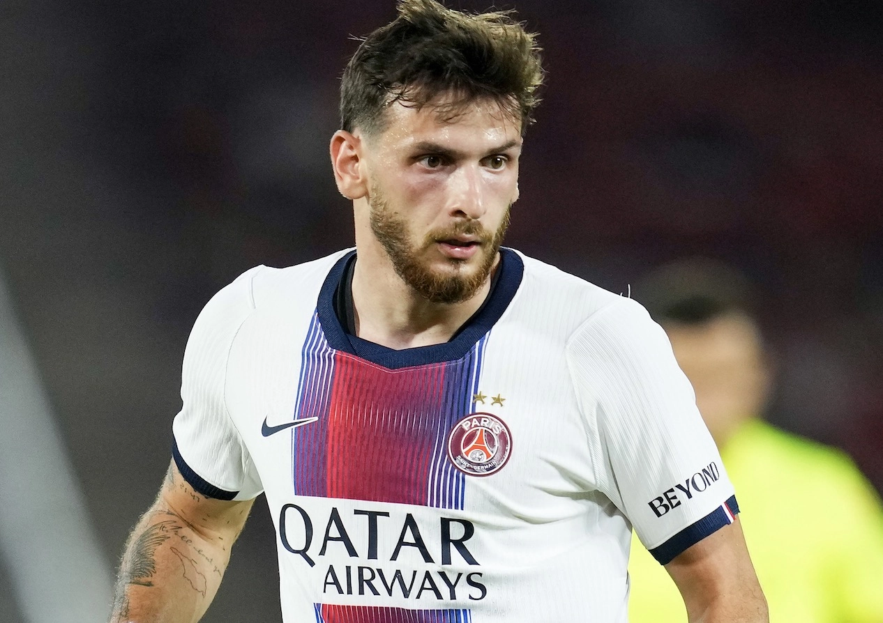 PSG Aston Villa : Unai Emery s'incline et offre le Ballon d'Or à l'incroyable Khvicha Kvaratskhelia