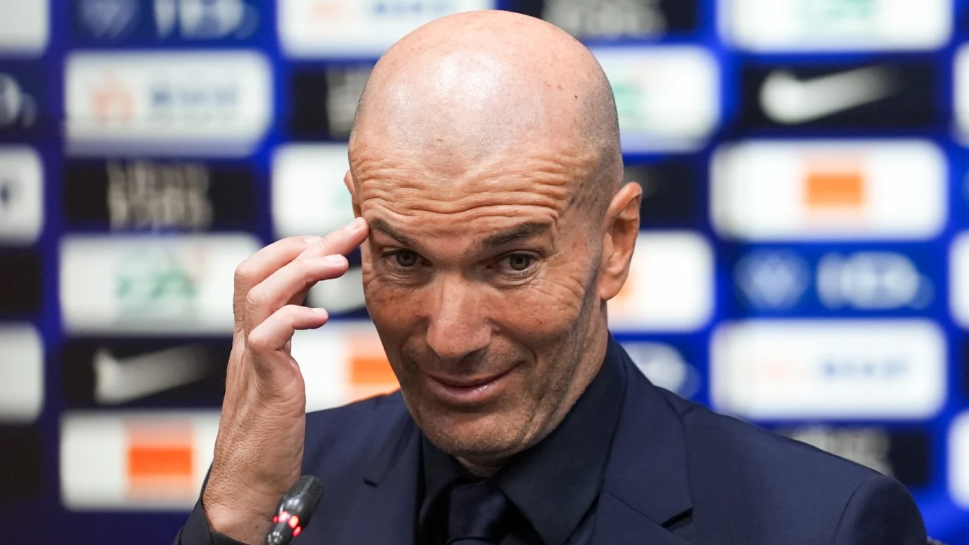 PSG : Zinedine Zidane s'enflamme à nouveau pour Ousmane Dembélé